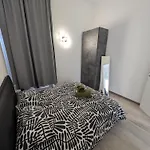 Il Giardino Segreto, Navigli - 20 Minuti Dal Duomo Apartment *