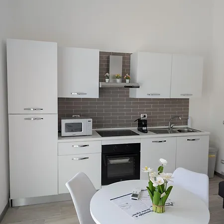 Apartment Il Giardino Segreto, Navigli - 20 Minuti Dal Duomo
